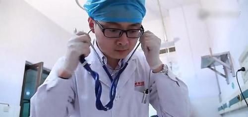 纽扣电池|6岁女孩误吞半包干燥剂,奶奶的做法让医生称赞:姜还是老的辣