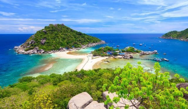 中年|泰国最“别致”的千手观音,香火十分旺盛,中国游客看了觉得诡异