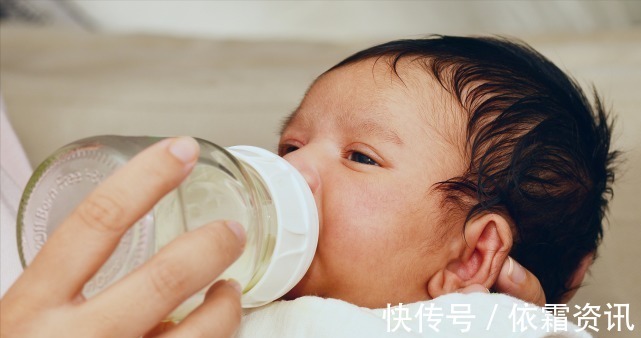 小宝宝|养护新生儿宝宝坑太多,10个“带娃禁忌”家长要了解,别做错坑娃