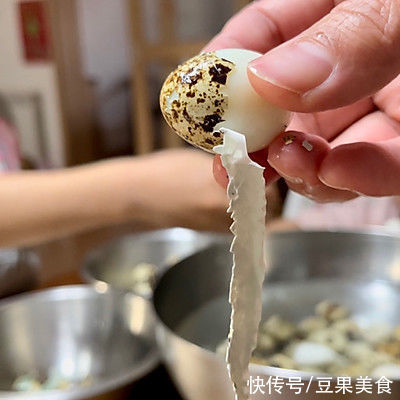 风湿疹|酱腌鹌鹑蛋健康营养、不油不腻，一家人晚饭吃真舒服