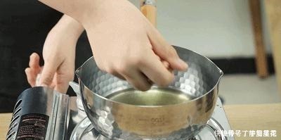 宫保鸡丁怎么做很多人第一步就错了,掌握好这1步是关键