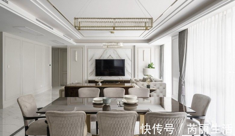 横厅|夫妻俩买下250㎡大平层,装成白色轻奢风很高级,室内敞亮大气