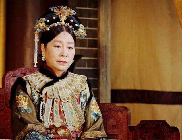 专家们#孔府有一个退堂,里面有一块“谜”样的寿字碑,里面藏着四个字