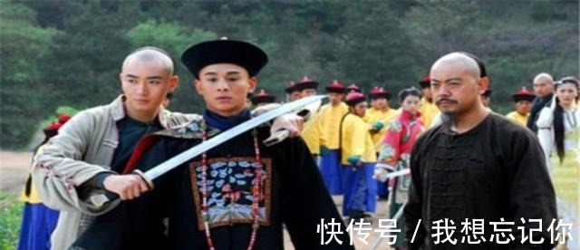 |金庸给了他三个第一,他却活成笑话,最终成为最不受待见的男主角!