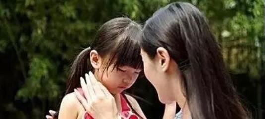 卤鸡腿|8岁男孩被妈妈打进医院,孩子的“生命线”,父母再生气也不能打