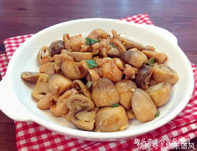 拌上米饭很美味的炒菜，爽口又鲜美味可口，做起来超简单很不错