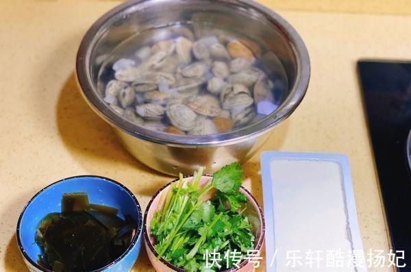 鲜美|在家做超级简单快手的花蛤豆腐汤,味道鲜美营养好喝,富含蛋白质