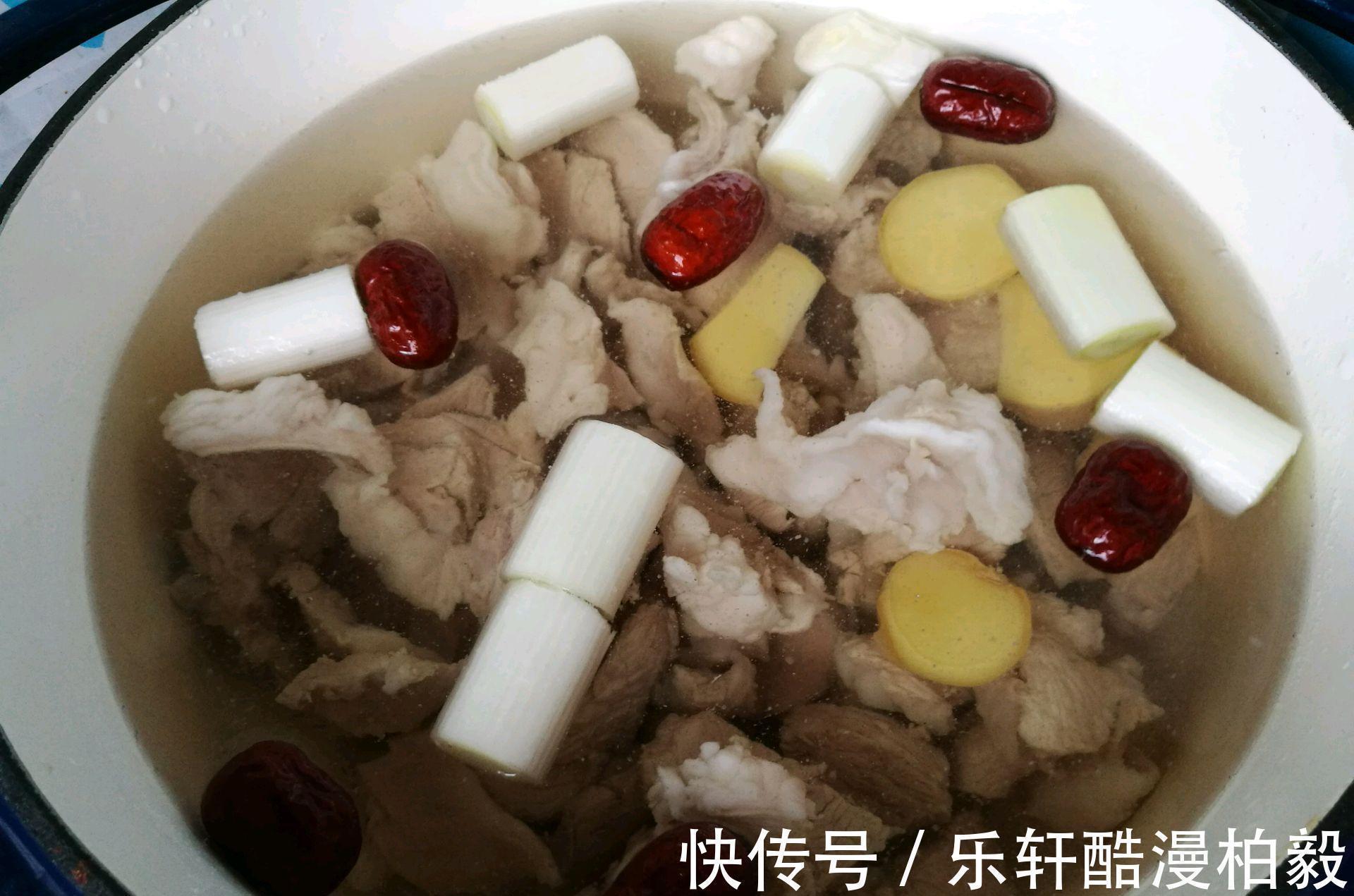 山药|天冷就喝羊肉汤,滋补身体还好喝,一碗下肚浑身暖和