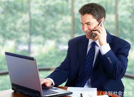 医生|人一老就活该生病?医生:每天补充这4类营养素,你活的能比我久