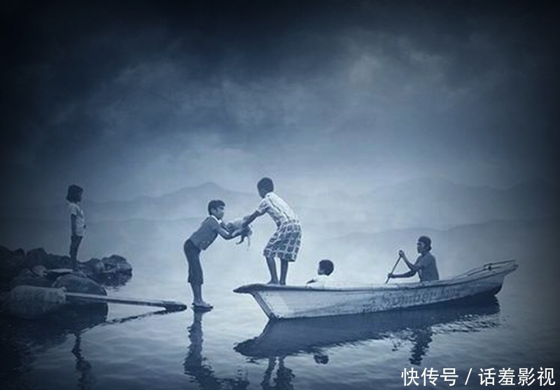 今日对联209期,几缕乡愁风带走,三更梦语月偷听