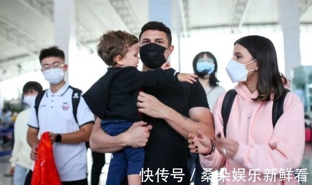 星味|央視直播中超，李金羽打臉李霄鵬，山東泰山VS河北，京粵戰(zhàn)沒星味