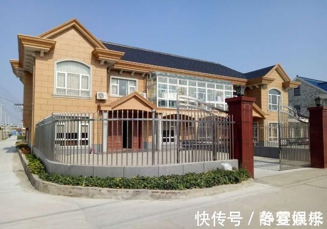 私密性|农村兄弟建房,是30万建双拼还是分开单独建看看这2套案例咋说