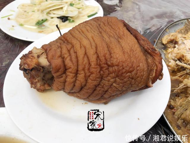 宴席|农村330元一桌的宴席,鸡鸭鱼肉都有,利润在哪