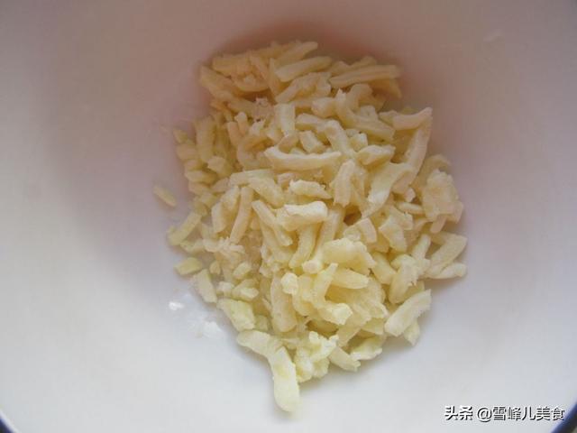 红薯这样做,营养好吃还简单,一周吃两次也不腻,孩子的零食首选