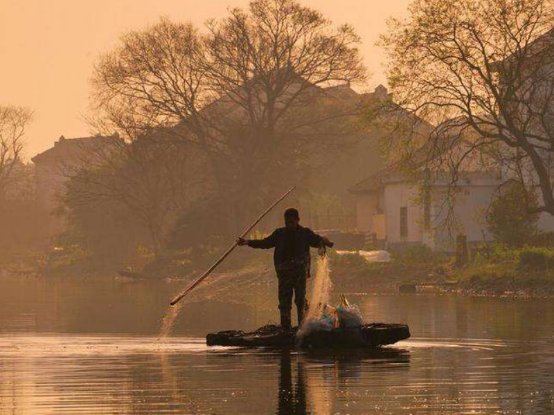  代表|这本小说用第一人称讲述，许多事情，都多多少少有鲁迅的影子