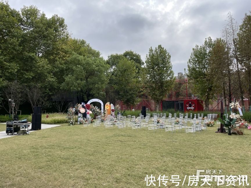 ·红坊|华侨城·红坊新拍现场图片,实时了解楼盘新动态