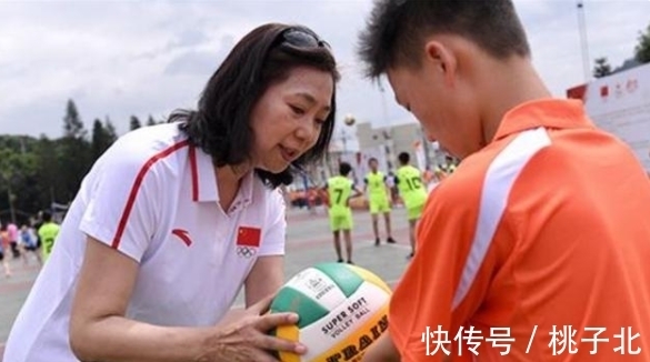 清华大学|还记得中国女排唯一的5冠王吗?如今身价上亿,女儿还是清华博士