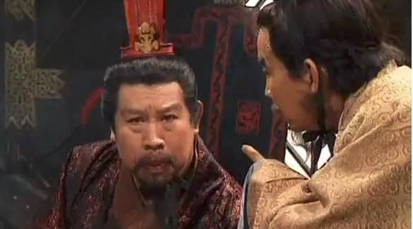 偏将军|曹操麾下待遇最高的两大降将：其中一个被封为万户侯！