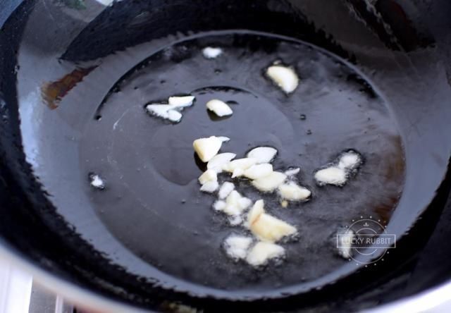 念念不忘|初秋最棒的下饭菜,家人点名要吃,酸辣爽口,不吃两碗米饭不罢休