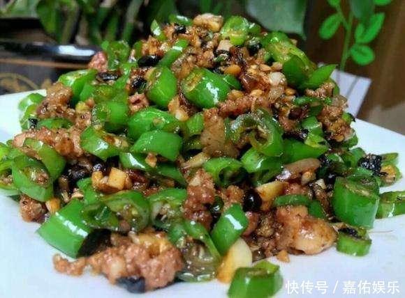  每天学做一道菜：一道菜可以下三碗饭的辣子肉末