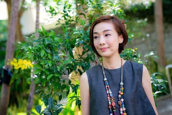 美食|夸张!TVB人气女星美食节目用40个番茄做茄牛汤,网友太浪费