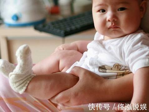宝宝|4种对婴幼儿有伤害的行为,父母要注意,不管多喜爱也要制止