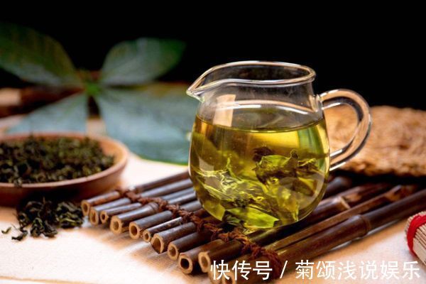 玉米|玉米是胃炎的“发物”?养胃护胃:二物需远离,多喝三茶,对胃好