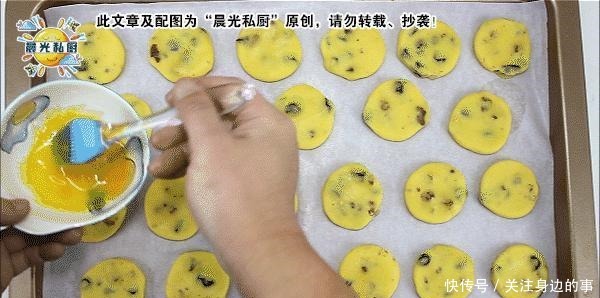 桃酥饼干,制作简单零失败,全程只需用手抓一抓,配料简单又多变