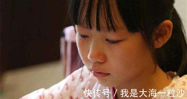 奶奶|6岁男孩从不叫奶奶,老人疑惑询问,孩子说出的话戳痛老人的心