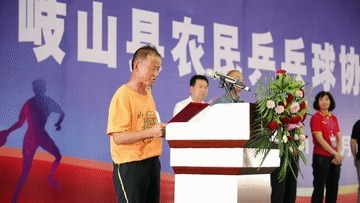 许昕|放下农具上球馆,这个老汉想和许昕来场对决!
