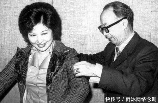 梁实秋爱妻去世1年后,70多岁的他,娶43岁当红女星