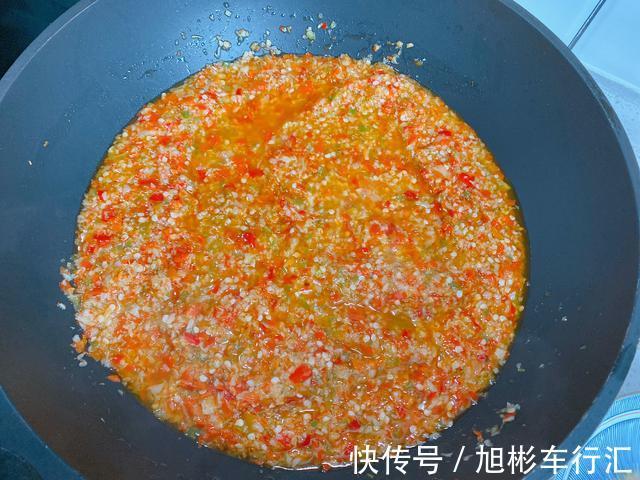 辣椒|自制蒜蓉辣椒酱，掌握3点，不长白花耐保存，蒜香浓郁拌啥都香