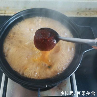 #暖冬酱在手,嗨吃部队锅#泡菜豆腐汤