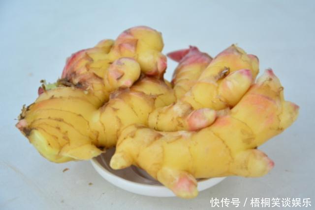 不起眼|这东西便宜不起眼,却比燕窝还美容养颜,皮肤松弛长皱纹就吃它