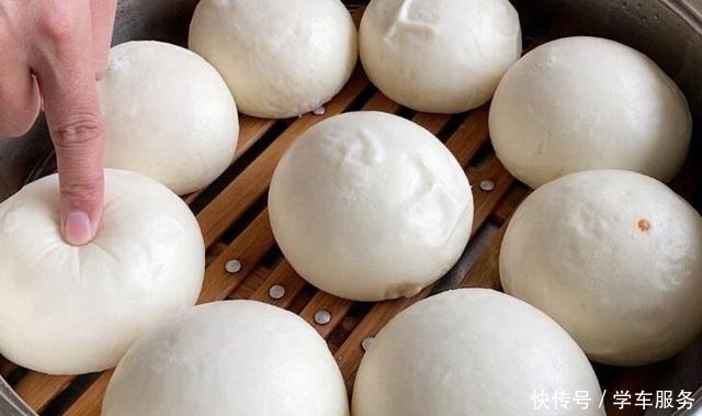 戗面馒头好吃有诀窍,戗面是关键,按照这个比例,馒头香软有嚼劲!