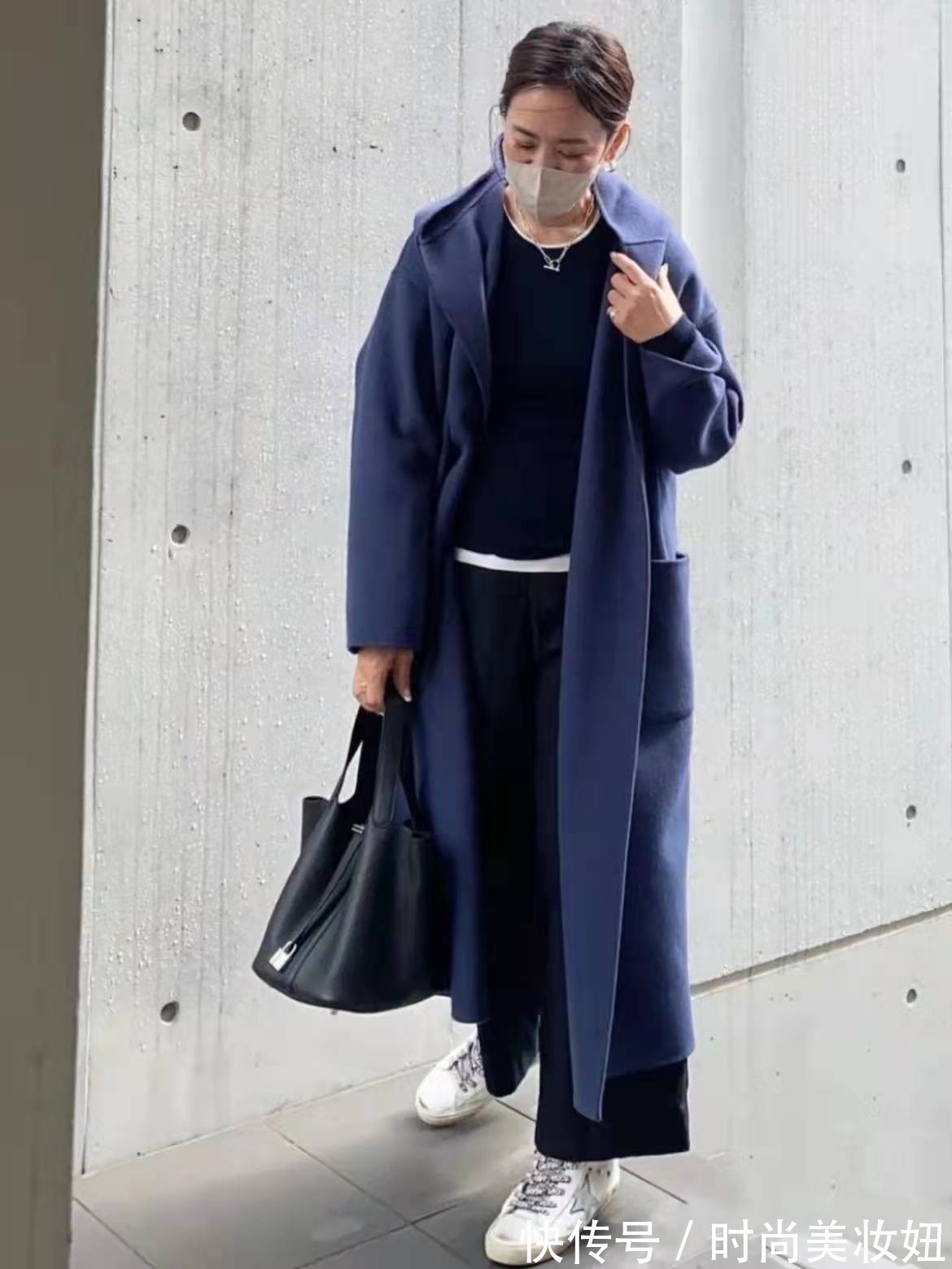 女人 上了年纪的女人,一定要学会打扮,看她相貌平平却很有气质