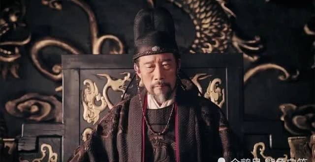 促使|为夺皇位,李世民不惜杀兄逼父,是何原因促使他这样做?