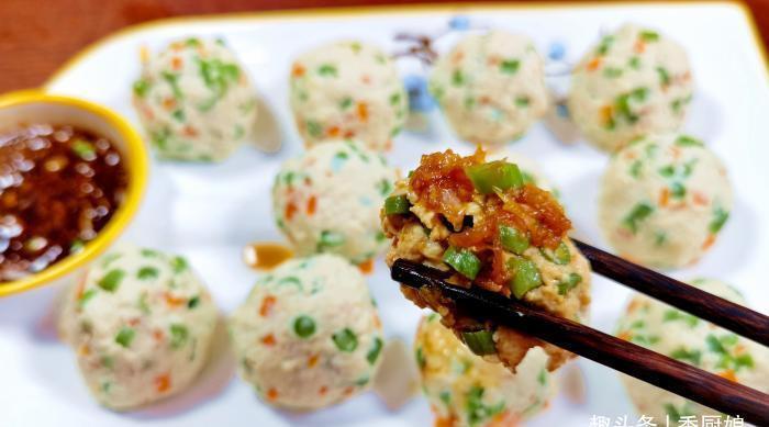 豆角|三伏天可以不吃肉,碰到此菜别手软,一斤不到2块钱,鲜美又营养