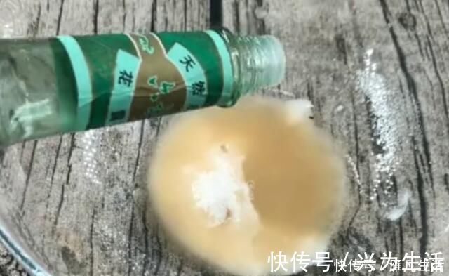 毛巾|毛巾洗得不彻底会长满螨虫,教你一招,只需一点它,毛巾干净如初