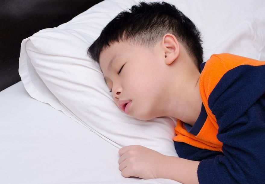 油腻食物|孩子出现4个异常，说明身高进入“猛长期”，半年至少长高15公分