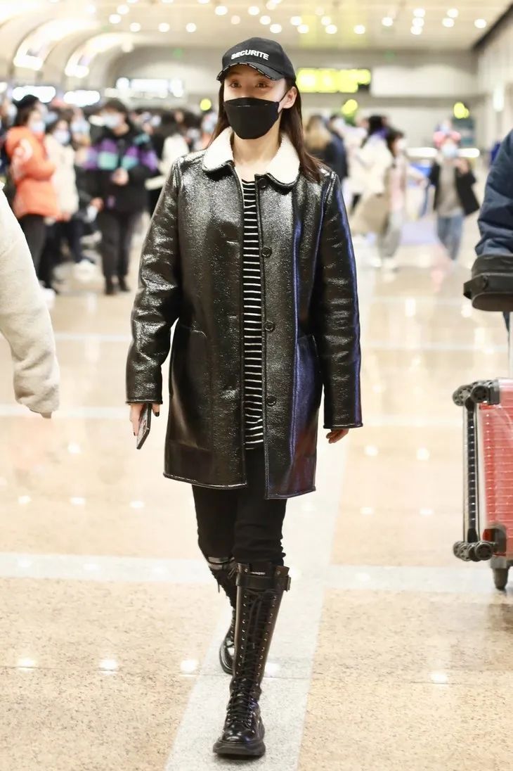 “最冷冬天”怕啥？像刘雯这样肯定冻不着|下周穿什么 | 冬天