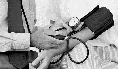 胆固醇|还在为高血压发愁？倒不如少吃6类食物，血压想升都升不上去