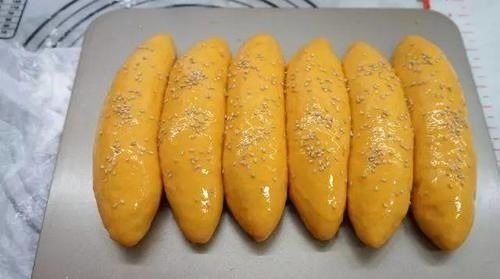 用苹果当馅做的美食，我和孩子尝一口后抢着吃，天天吃也不够