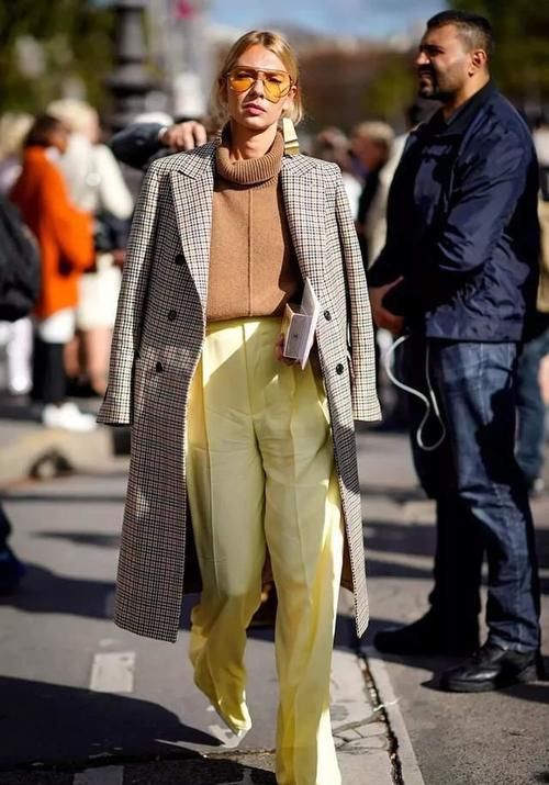 大衣的配色很重要!实用色彩搭配干货,穿出满满高级感