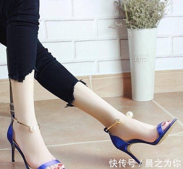 女星学 穿上适合自己的高跟鞋,每一天都走出自信女神气质