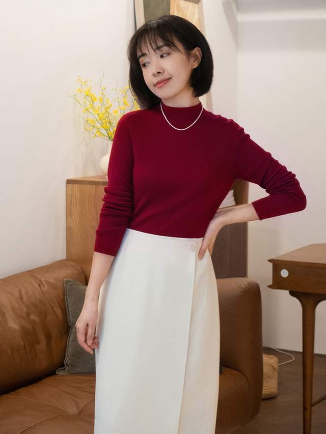 穿搭|女生博主的穿搭指南,毛衣搭配卡其色直筒裤高级洋气,简约优雅