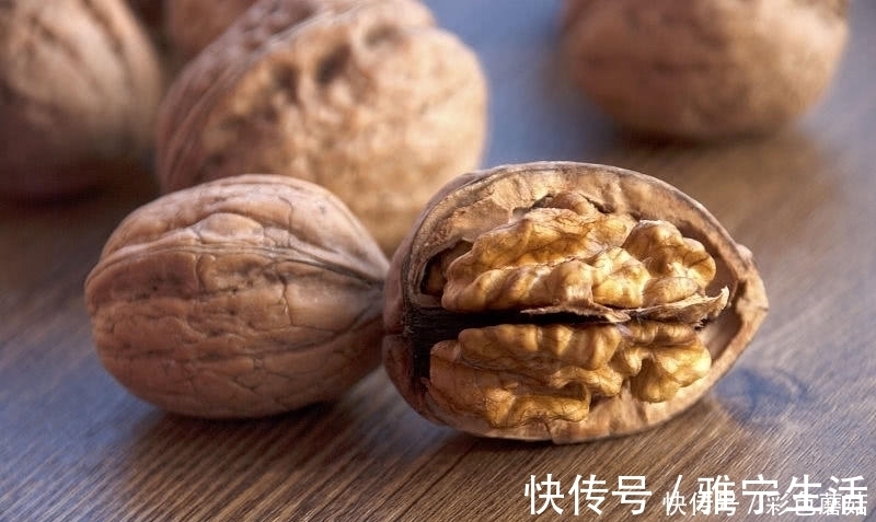 核桃种|涨知识:核桃和此物一起煮,失眠跑了,白发变黑发,肾更健康了