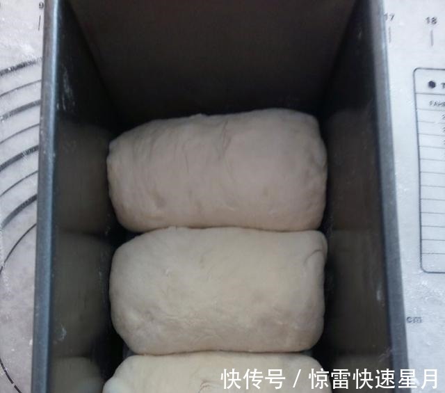 美味|外焦里软的白吐司,美味好搭配,和小编一起做一个精致的吃货!