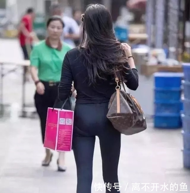 底裤|风姿绰约的打底裤美女,挺拔的身姿,秀出不一样的女神魅力