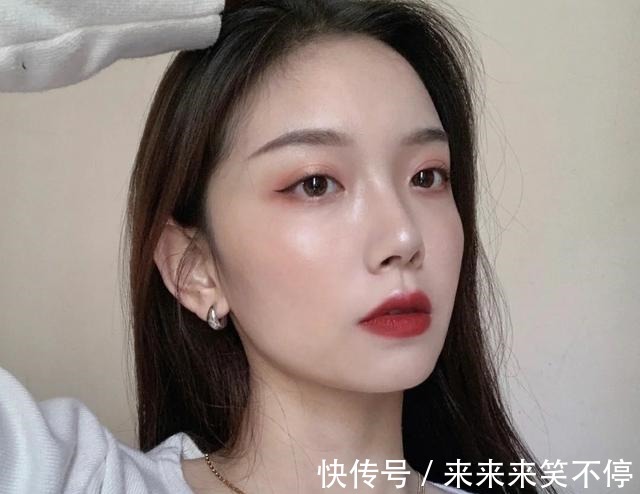 护肤品 想要年轻就就必须护好肤,这些护肤常识送给你,赶紧收藏细看!